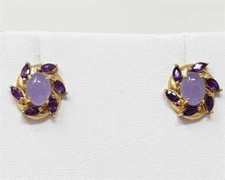 #34: 14k Gold Earrings with Amethyst and Lavender Jade, 2.8g
Earring weigh approx 2.8g