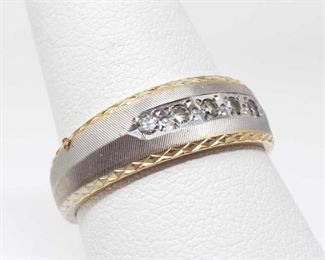 #44: 14k Gold Men's Band with Diamonds, 5.8g
Weighs approx 5.8g, size 9.5, has Five 1/32 ct diamonds