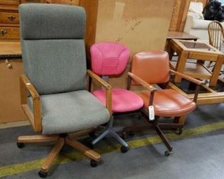 #1542: 3 Chairs on Wheels
3 Chairs on Wheels
