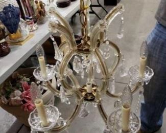 #1715: Crystal Chandelier, Approx 20" Tall
Measures approximately 20" tall not including chain