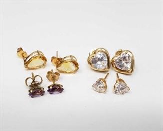 #177: Four Pairs of 14k Earrings, 5g
Combined weigh approx 5g