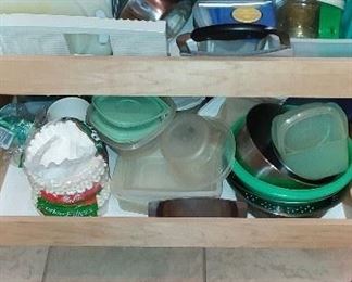 Complete kitchen - plastic ware