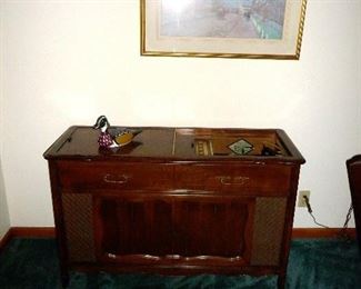 console record player