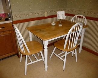 kitchen dinette