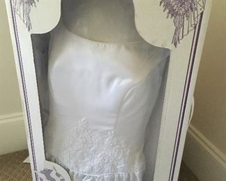 Wedding gown