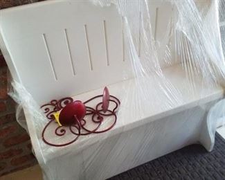 Small decorative bench for kids or dolls. 