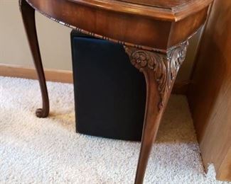 ANTIQUE 3 LEG TABLE, GRAND RAPIDS