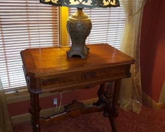 AMAZING ANTIQUE TILT TOP WRITING DESK AND LAMP
