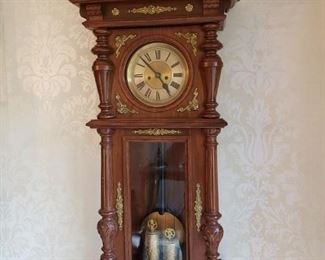 AMAZING ANTIQUE CLOCK