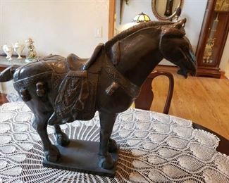 MONUMENTAL HORSE SCULPTURE ON DINING TABLE