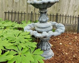 GARDEN ART