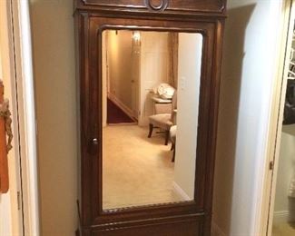 Linen press