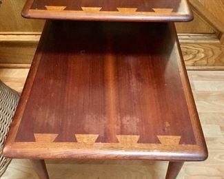 Vintage Lane Altavista Acclaim Walnut Side Table