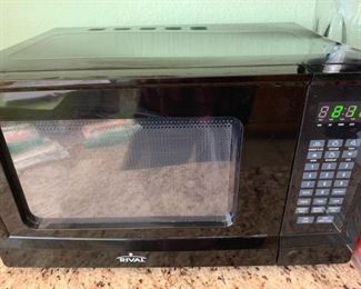 Rival Microwave oven $10