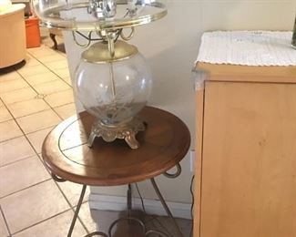 Decoratiave Table / Vintage Lamp