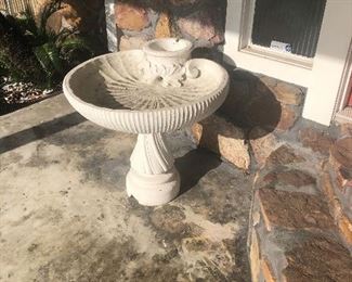 Bird bath