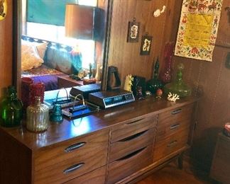 HOOKER MCM triple dresser with mirror.  
This fabulous bedroom suit is in wonderful condition!!! 