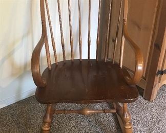Wood rocking chair 