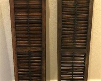 Small slatted shutters