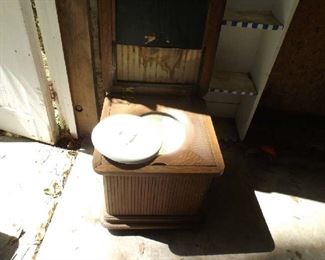 1880s POTTY CHAIR