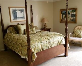 Queen size mahogany poster bed
