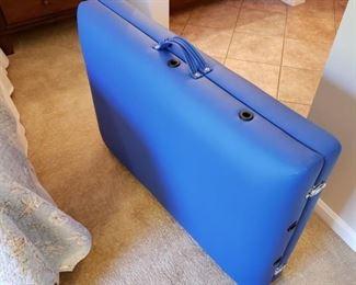 Portable massage table