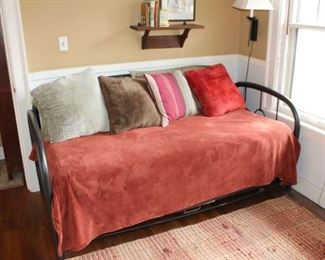 Day bed