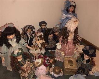 Collection of bisque dolls and accessories 