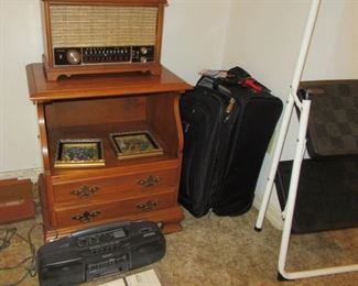 Vintage Zenith radio, works, vintage Sony boombox