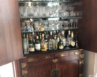 Remarkable Henredon bar with smoked glass, lighted interior and beautiful high end quality