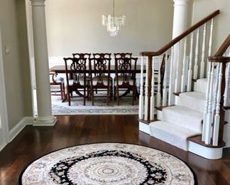 I swoon over this round rug