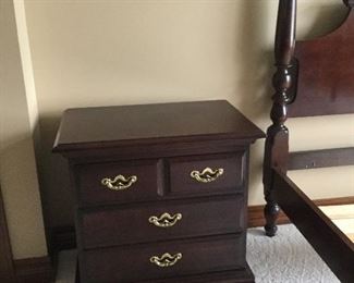 Thomasville 3 drawer bedside table 