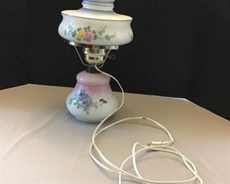 Vintage Lamp       https://ctbids.com/#!/description/share/156078