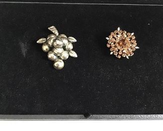 Eclectic Jewelry https://ctbids.com/#!/description/share/156105