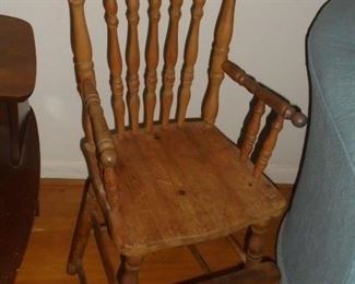Antique spindle highchair 