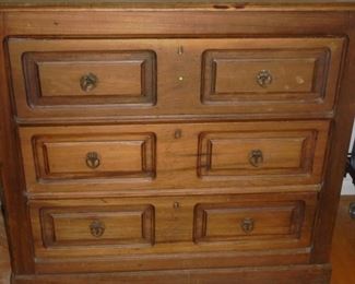 Mid century 3 drawer dresser