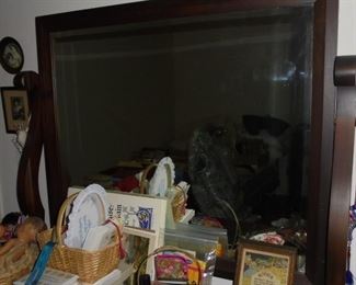 Antique dove tail dresser w/original beveled mirro