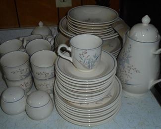 Kettle Craft Noritake dishes & glasses   Ireland