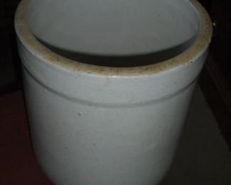 2 gal pottery crock