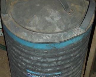 Vintage  galvanized water container w/lid