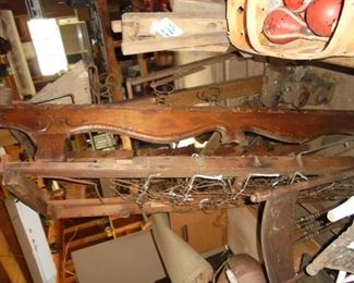 Antique spring frame for fainting couch