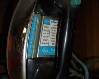 Vintage G.E. steam iron 