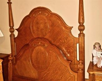 QUEEN HEADBOARD/FOOTBOARD