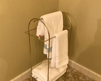 Towel rack