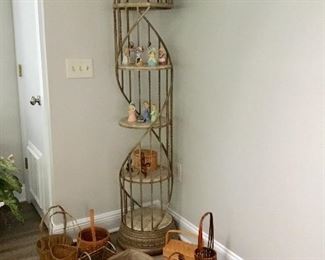 Spiral staircase shelf, baskets