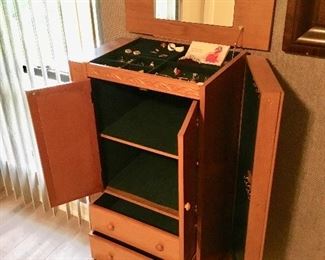 Jewelry armoire 