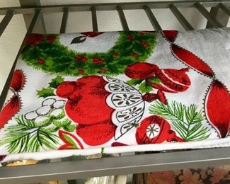 1959-60s Christmas tablecloth 