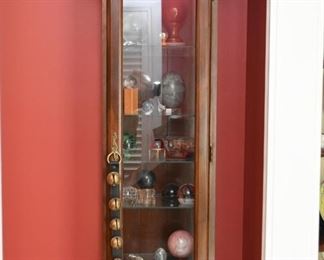 Tower Display Cabinet (glass shelves and sides)