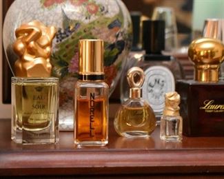 Women's Perfumes & Fragrances