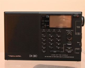 Realistic DX-380 Radio